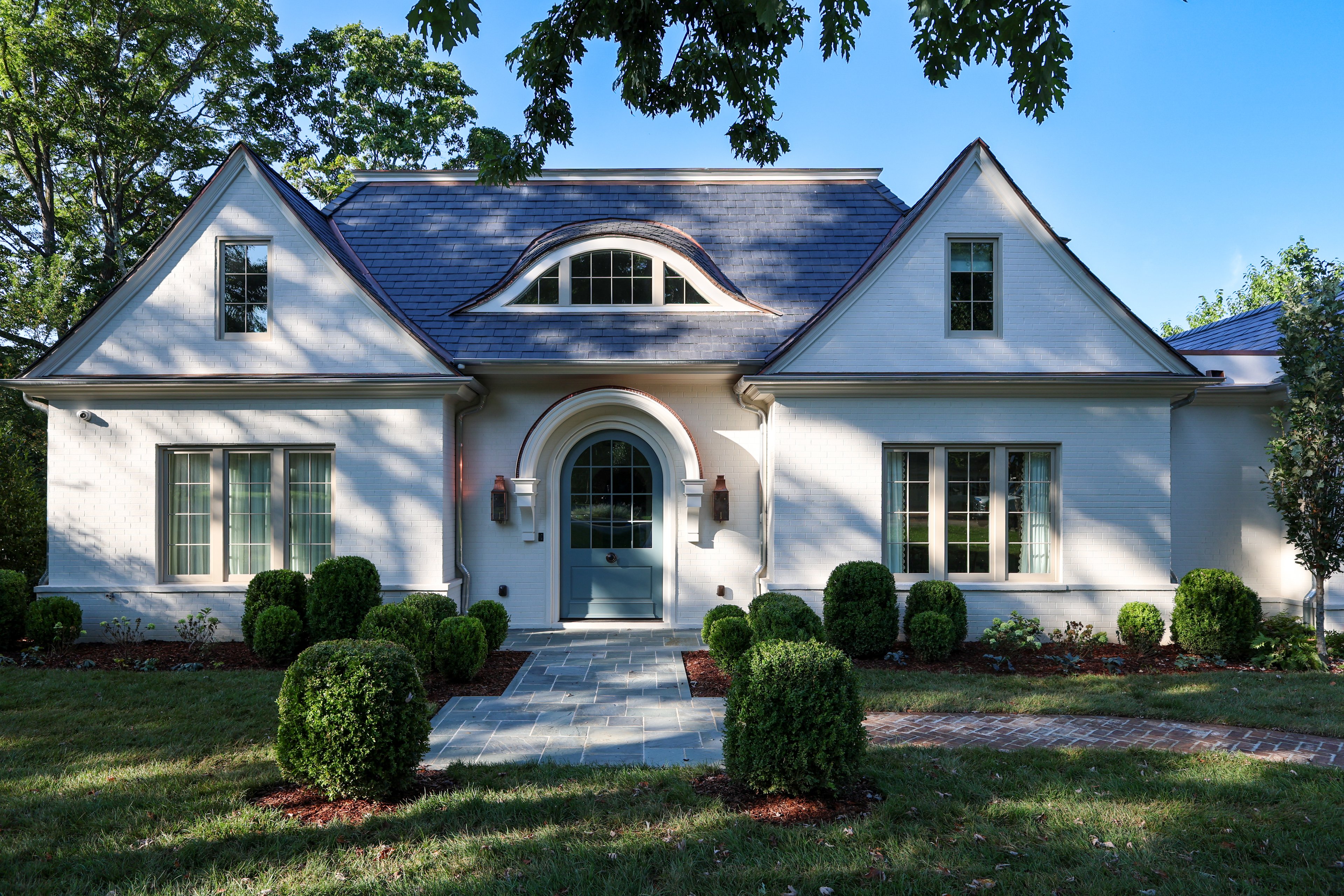 Front elevation perspective of the Meade Cottage custom home built by Brentwood Builders in Middle Tennessee